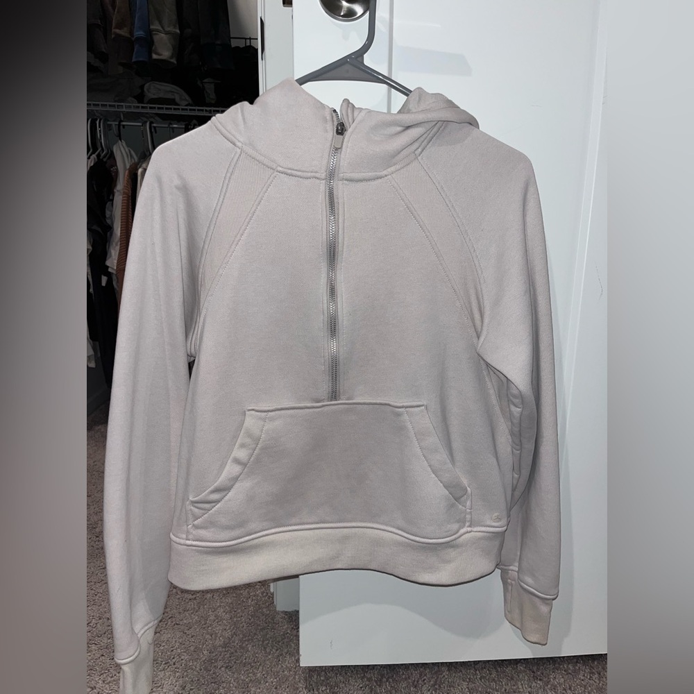 Danskin cream Hoodie Sweater